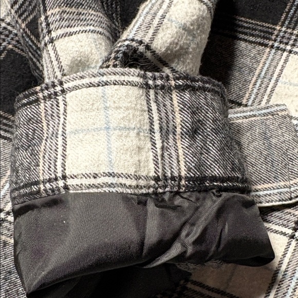 Lucky Plaid Flannel Sherpa Jacket | Size Medium - Picture 9 of 11